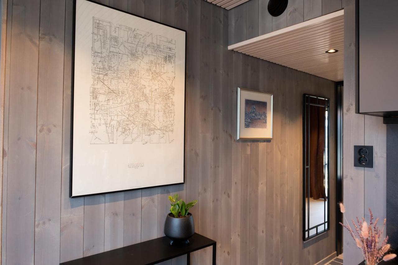 Modern In * Henningsvaer