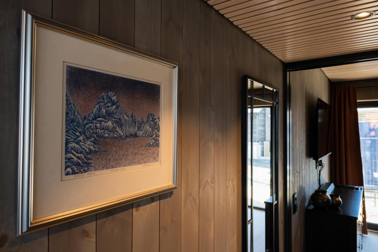 Modern In * Henningsvær